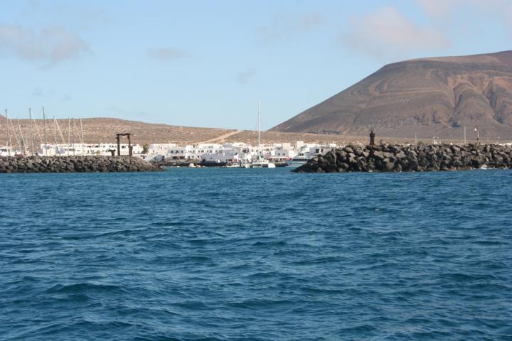 130729-A09 Die Hafeneinfahrt