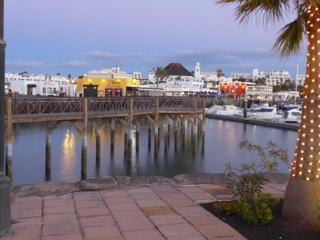 131218-A09 &uuml;berall gehen Wege