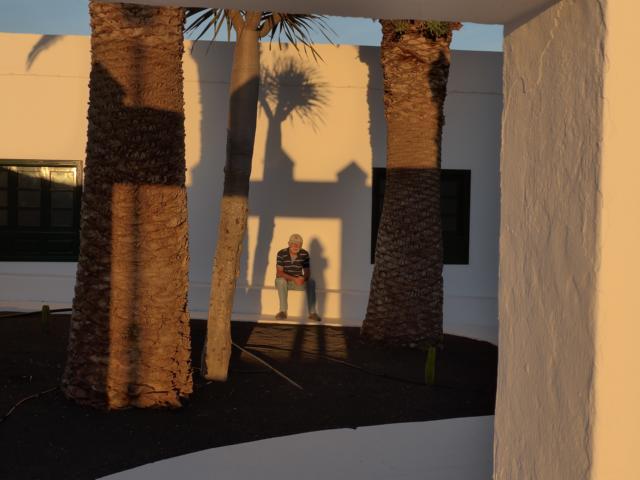 131225-C03 Schattenspiele