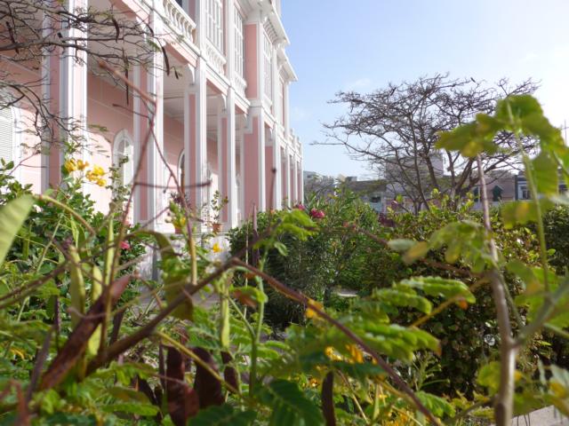 140222-C08 mit sch&ouml;nem Garten