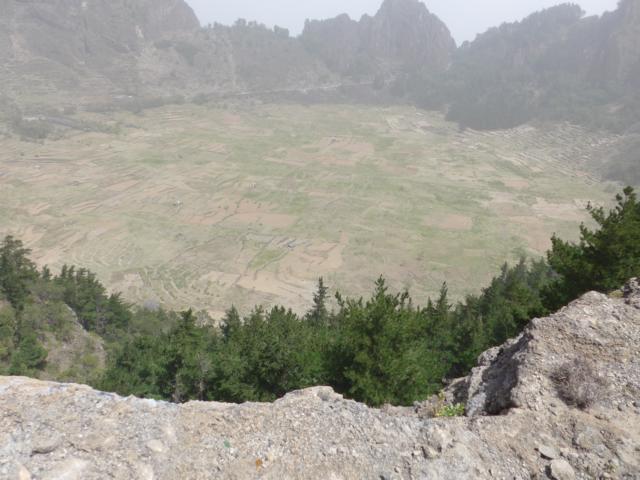 140228-D08 Im Krater Cova sind Felder angelegt