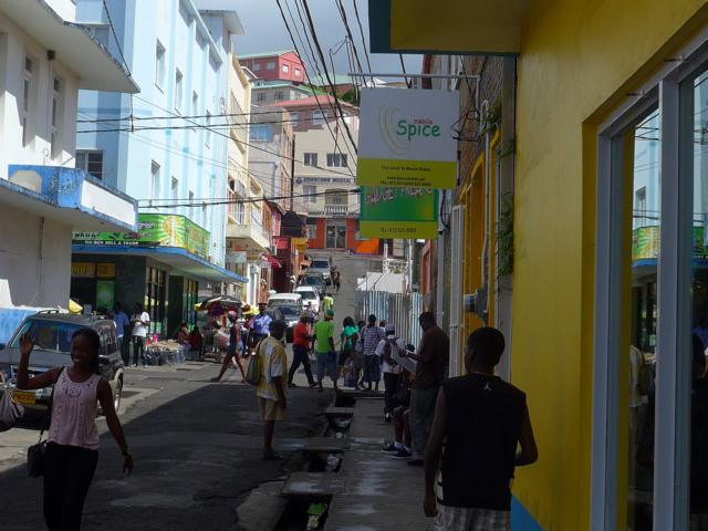 150102-A04 buntes Treiben in den Strassen