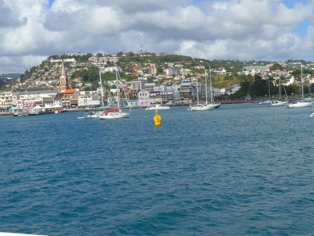 150127-B06 Ankerlieger vor Fort der Frace