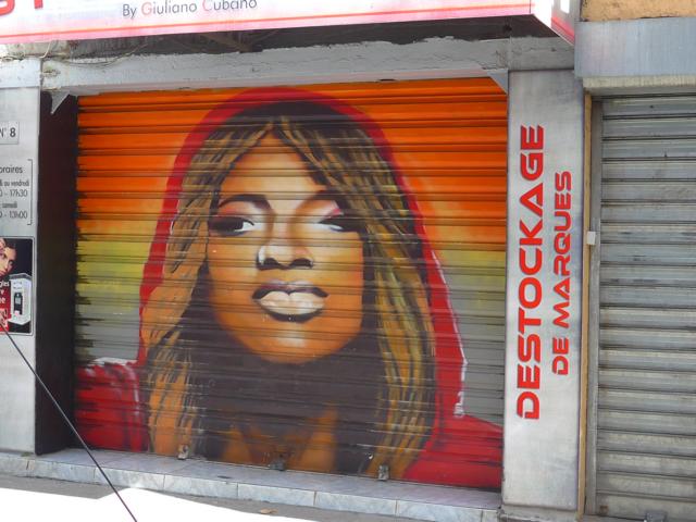 150201 ein Friseurladen Sonntags geschlossen