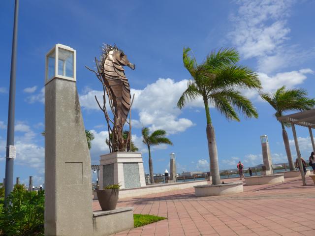 150329-B08 Am Cruise Terminal