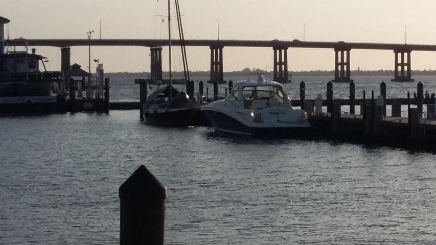 160502-H-A03 eine Twin Bridges